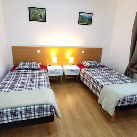 Apartament 2 Camere - Casa Divertis ブザウ エクステリア 写真
